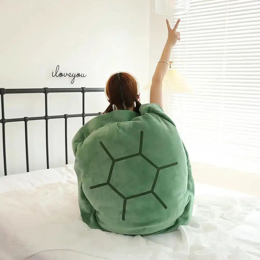 Coussin peluche portable en forme de tortue